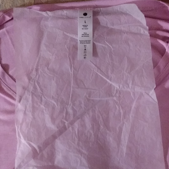 🆓🌠MSRP $42 Yogalicious Candied Lilac Large - Picture 11 of 16